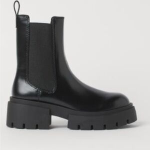 Black Platform Chelsea Boots - Women